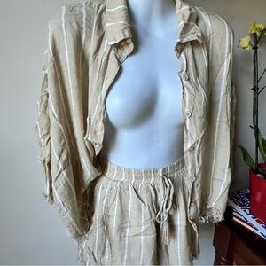 Mustard seed beige and cream, striped short set fringe hem size small